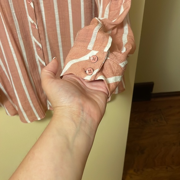 Rose white pinstripe button down blouse. Really beautiful! - Picture 5 of 5